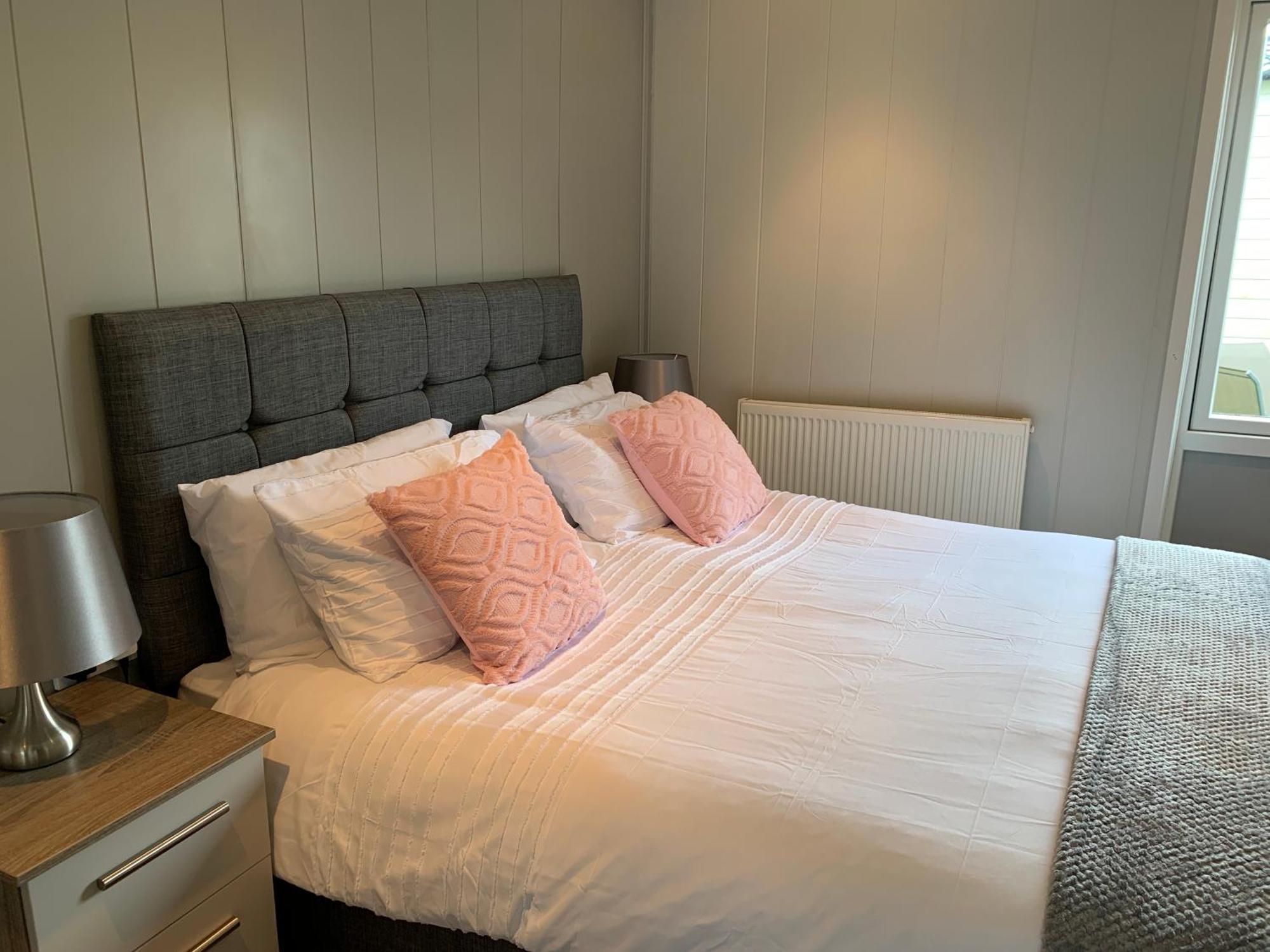 Happy Place Lodge Carnforth Bagian luar foto